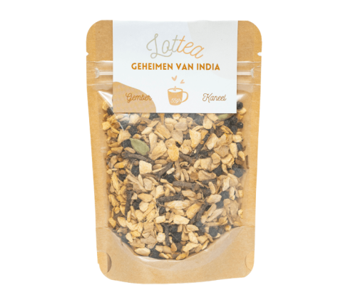 Losse kruidenthee in een bruine stazak van het merk Lottea. De thee het geheimen van india met de smaak gember en kaneel.