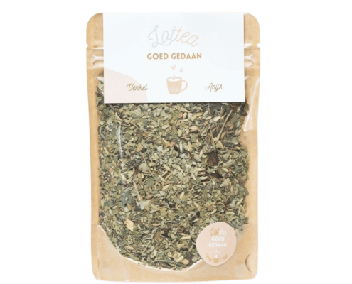 Goed-Gedaan-thee-stazak Losse groene thee in een bruine stazak van het merk Lottea. Deze thee heet goed gedaan thee met venkel en anijs smaak.