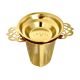 Goud theezeefje met het Lottea logo in het lekbakje bovenop. Het zeefje heeft een soort bloemvorige handvatten.